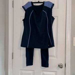 Women's navy blue with Blue Activewear top & pants NWOT